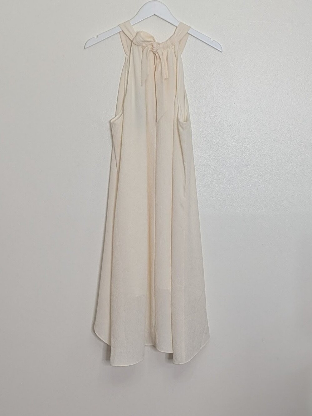 BCBG Maxazria Dress Large Off White Halter Flowy Textured Print Bridal Bride - Picture 9 of 10
